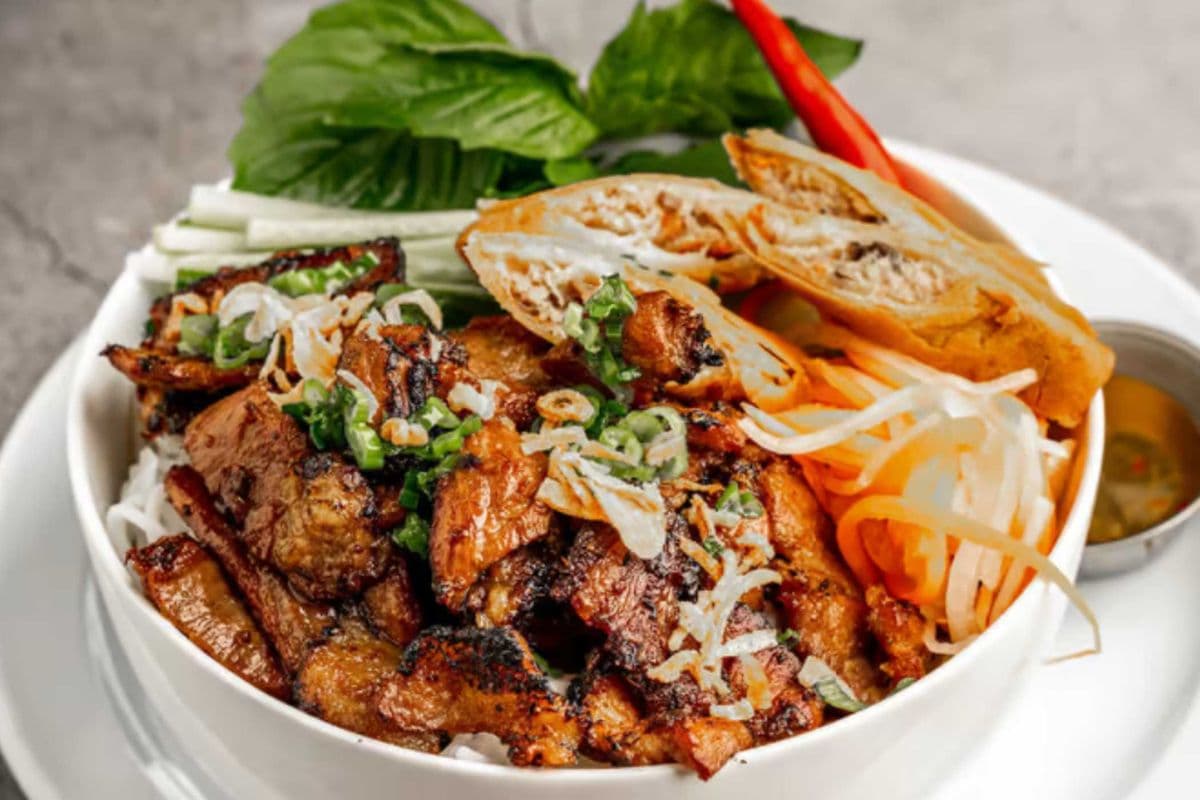 Grilled Lemongrass Pork Vermicelli (Bun Thit Nuong Cha Gio)