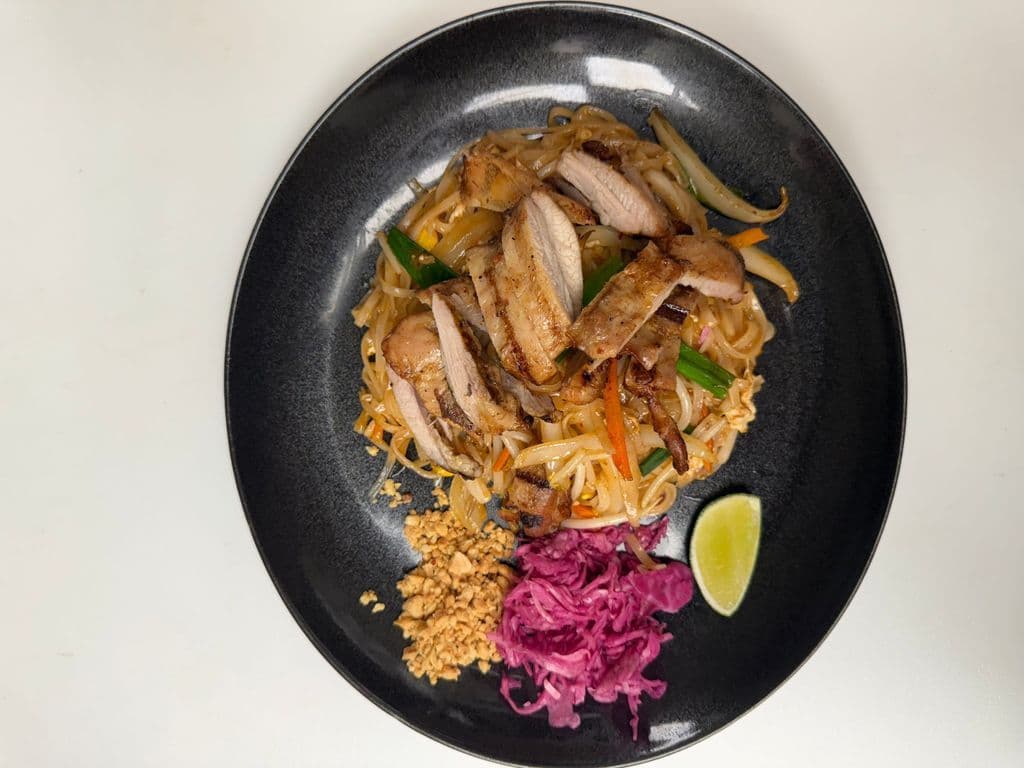 P2.Pad Thai poulet grillé / Grilled chicken