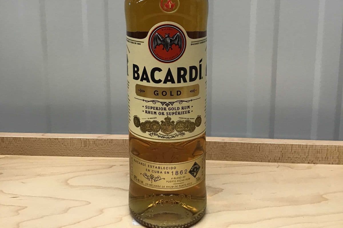 Bacardi Gold Rum (1 x 750 ml)