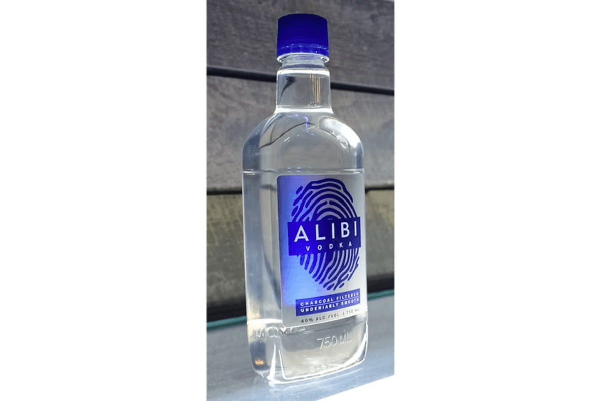 Alibi Vodka 750ml (1 x 750 ml)