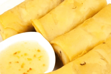Lunch Special No. 12 - Spring Rolls (6 pcs) with Small Wonton Soup (8 pcs)