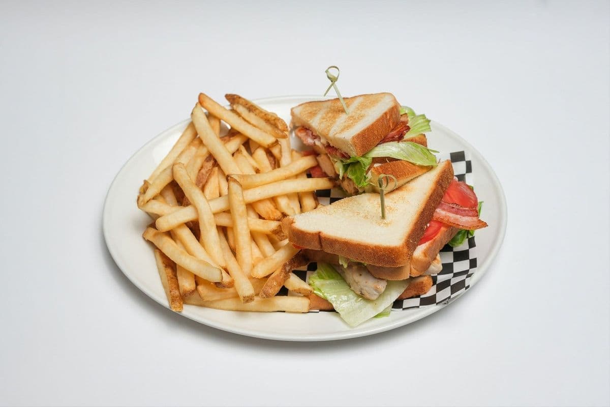 CHICKEN CLUB HOUSE