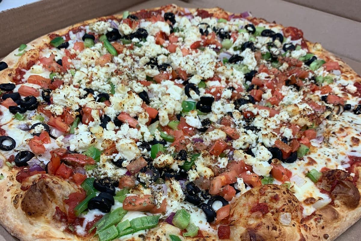 18" Extra Large Greek Pizza