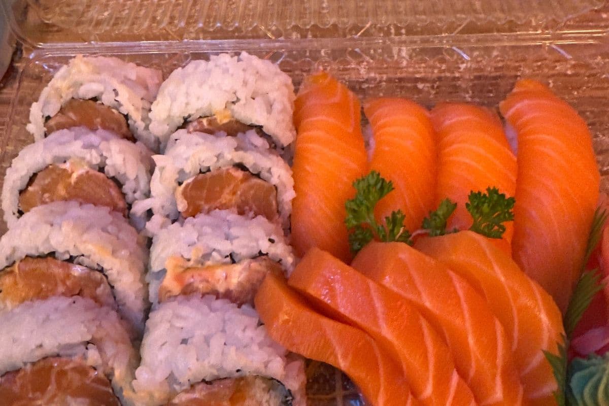 E. Salmon Family (16 pcs)