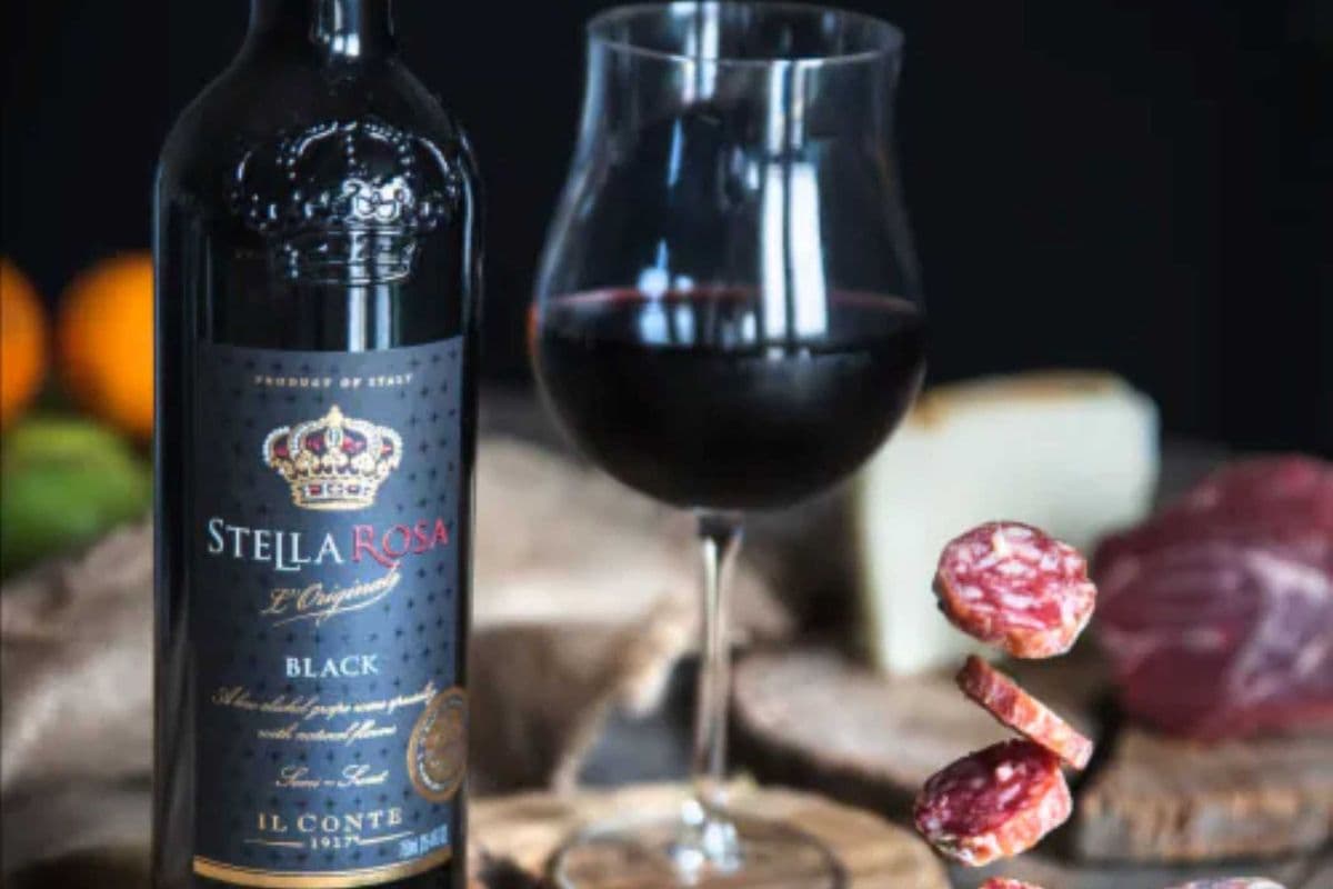STELLA ROSA BLACK (750ML) (1 x 750ML)