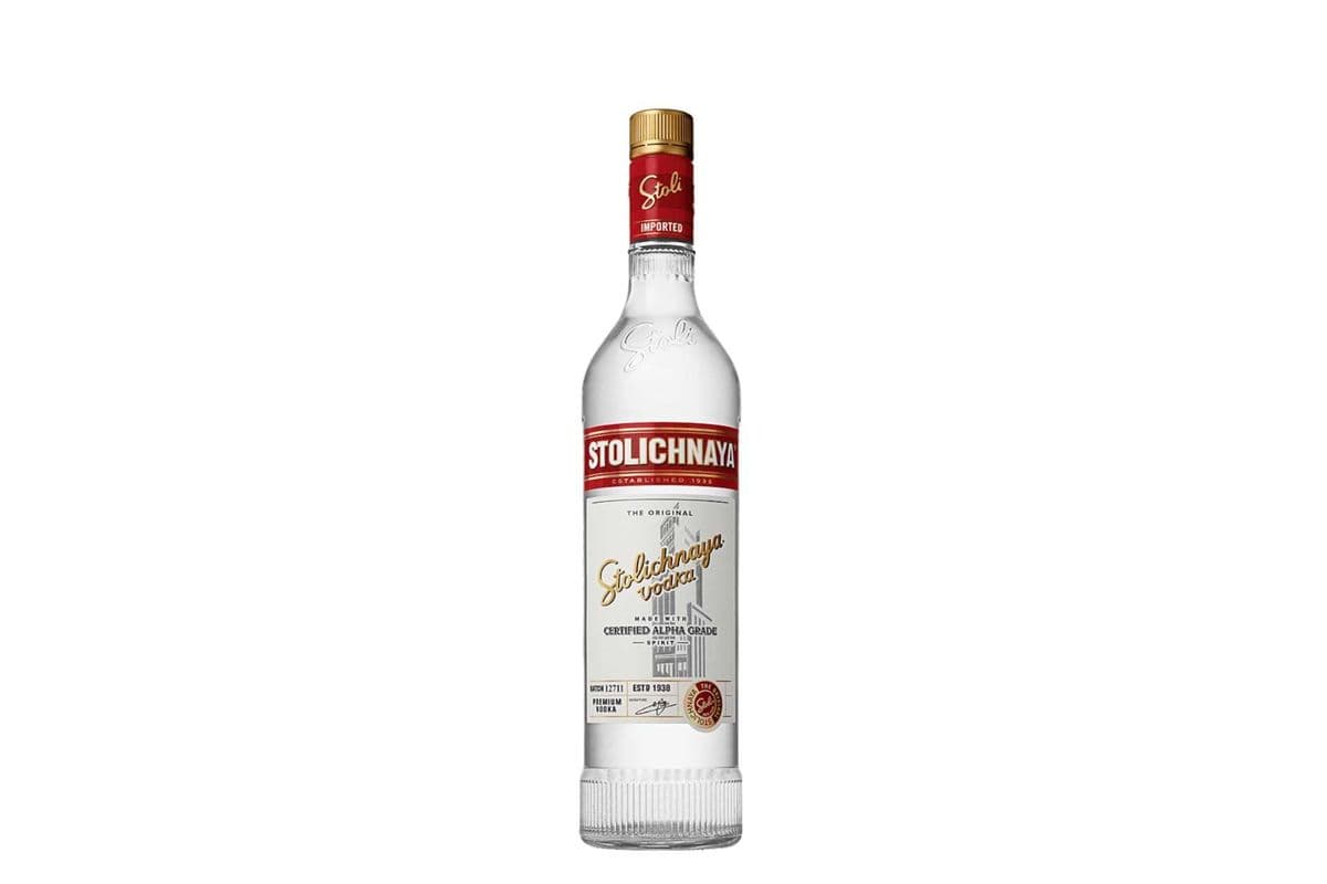 Stolichnaya Vodka (750 ml Bottle) (1 x 750 ml Bottle)