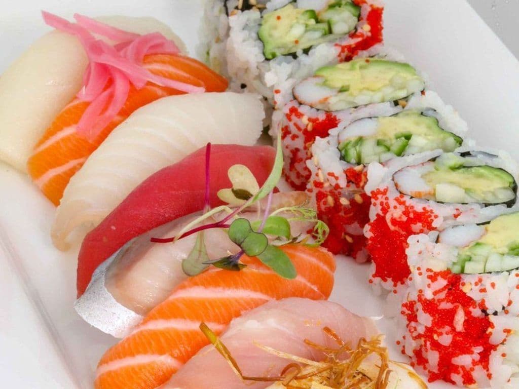 Sushi Dinner (15 pcs )