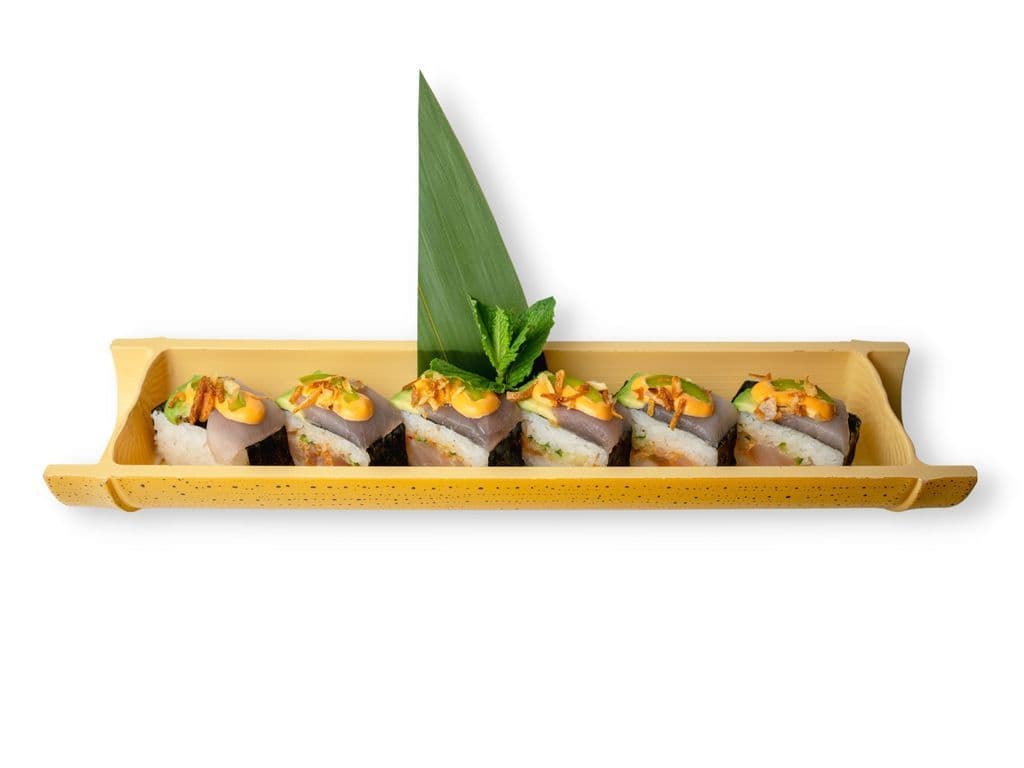 Spicy Tuna Oshi Sushi (6 Pcs)