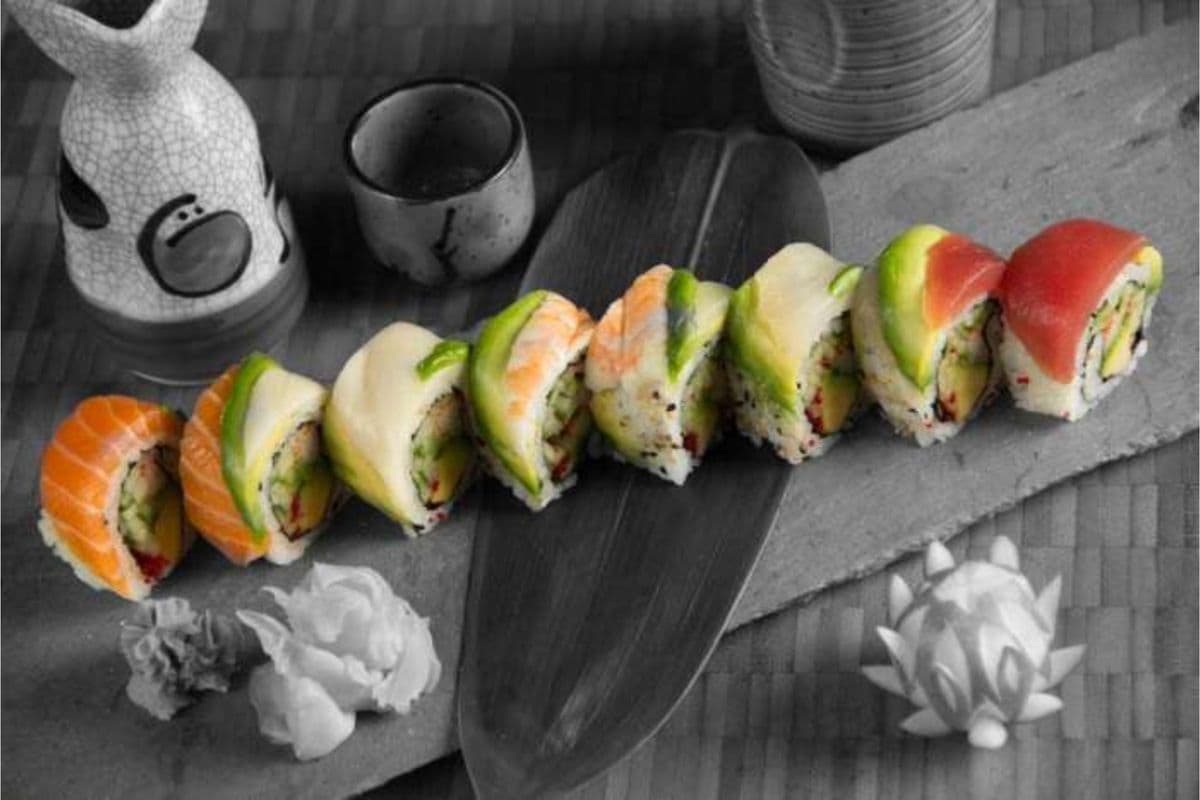 Rainbow Roll Special Maki