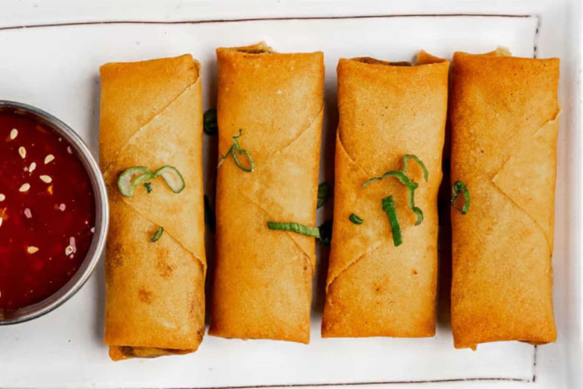 Veggie Spring Rolls (Cha Gio Chay) (4 pcs)