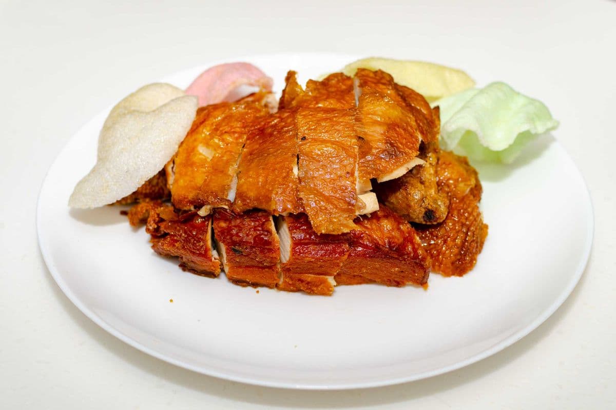 004 Deep-fried Crispy Chicken 脆皮炸子雞