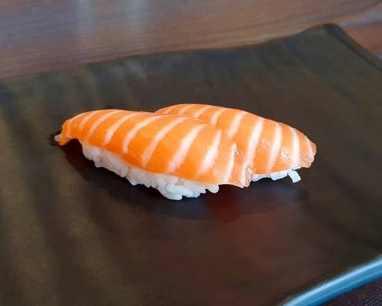 Nigiri au saumon / Salmon Nigiri