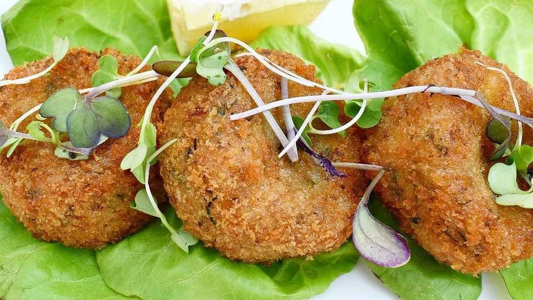 Crab and Bay Shrimp Cakes