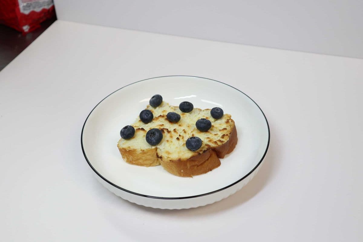 Original with Blueberry 原味蓝莓奶酥