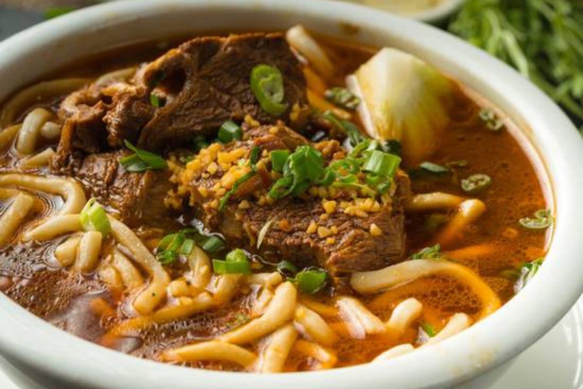 House Special Spicy Beef Noodle Soup