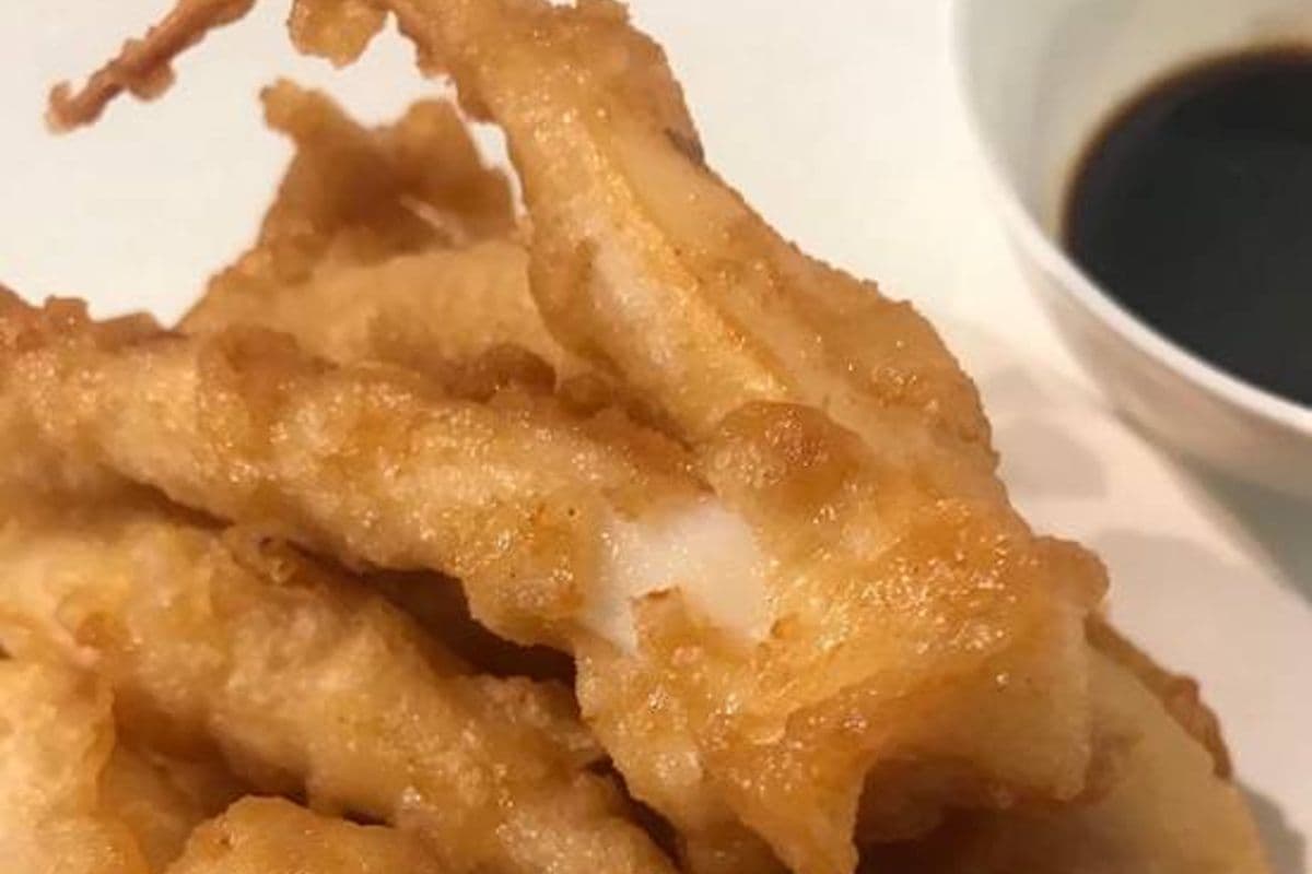 20. Tentacule de calamar frit / Deep-Fried Squid Tentacle