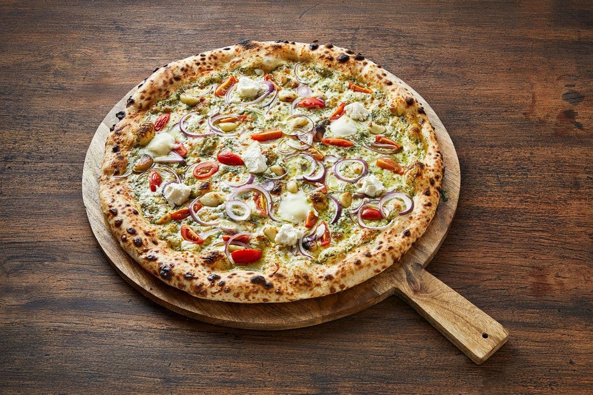 14" Medium Garlic Pesto Pizza