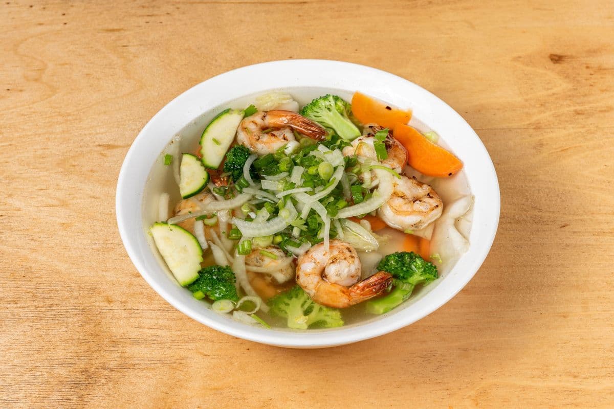9. Phở Tôm Rau