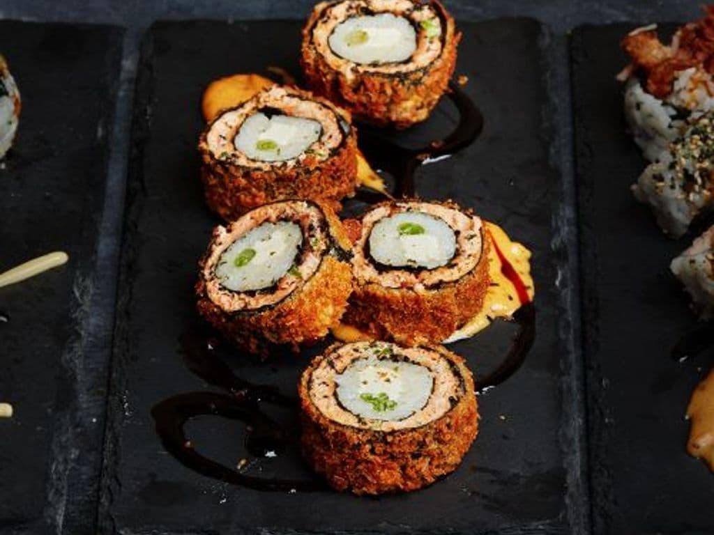 Dragon Eye Roll - 10 pieces
