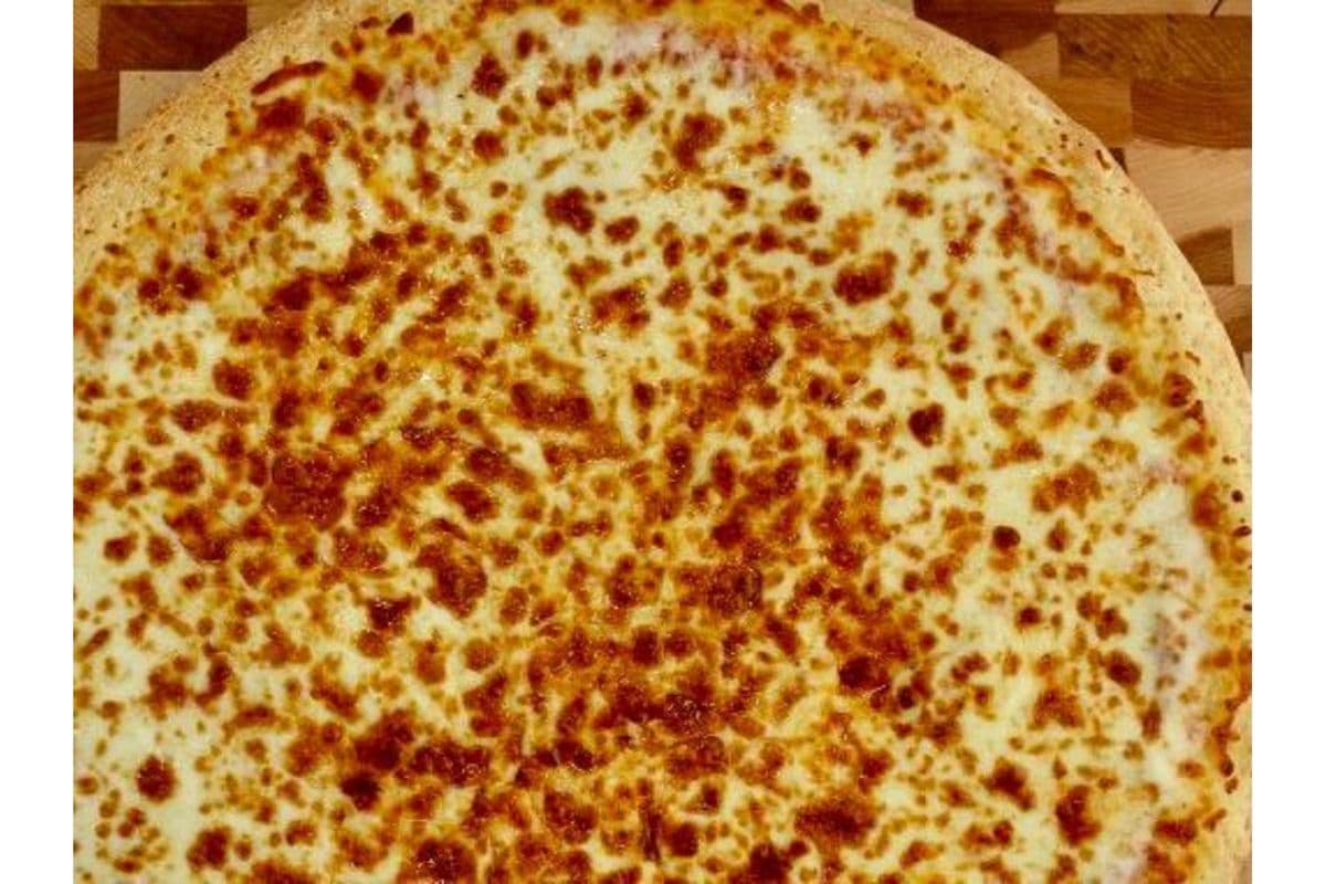 Medium Cheese Pizza