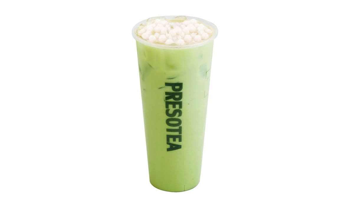 Matcha Milk Tea with White Pearl / Thé au lait Matcha avec perles de tapioca blanches