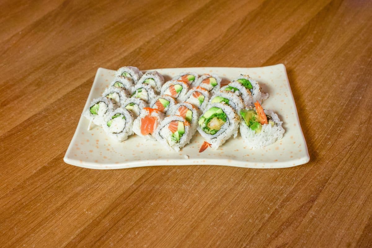 Dynamite Sushi Combo B (17 pcs)