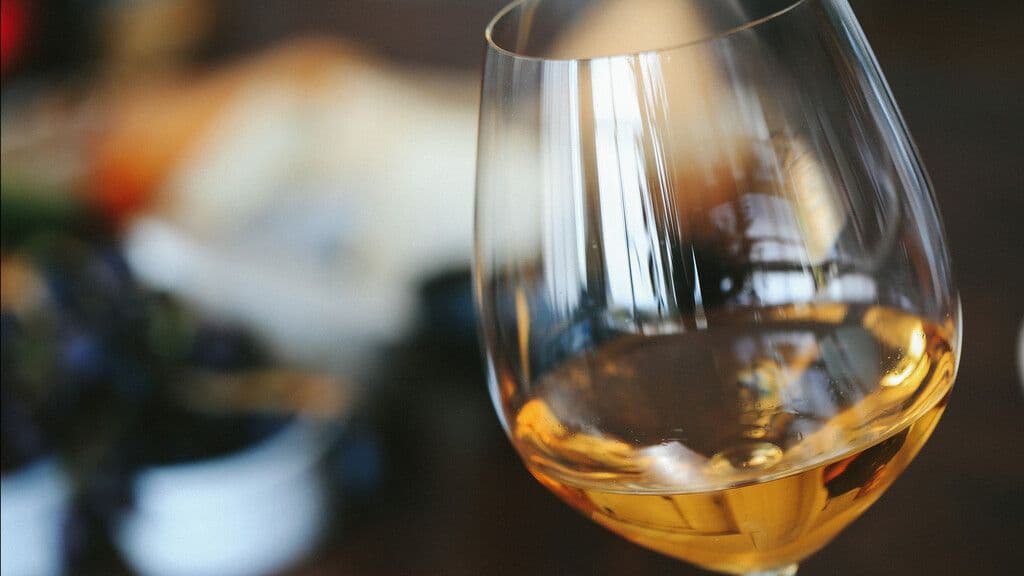 Vins blanc (Riche, caramel, mangue, boisé) / White Wines (Rich, Caramel, Mango, Woody)