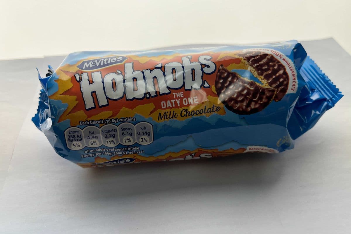 McVitie's Hobnobs Milk Chocolate (262g)
