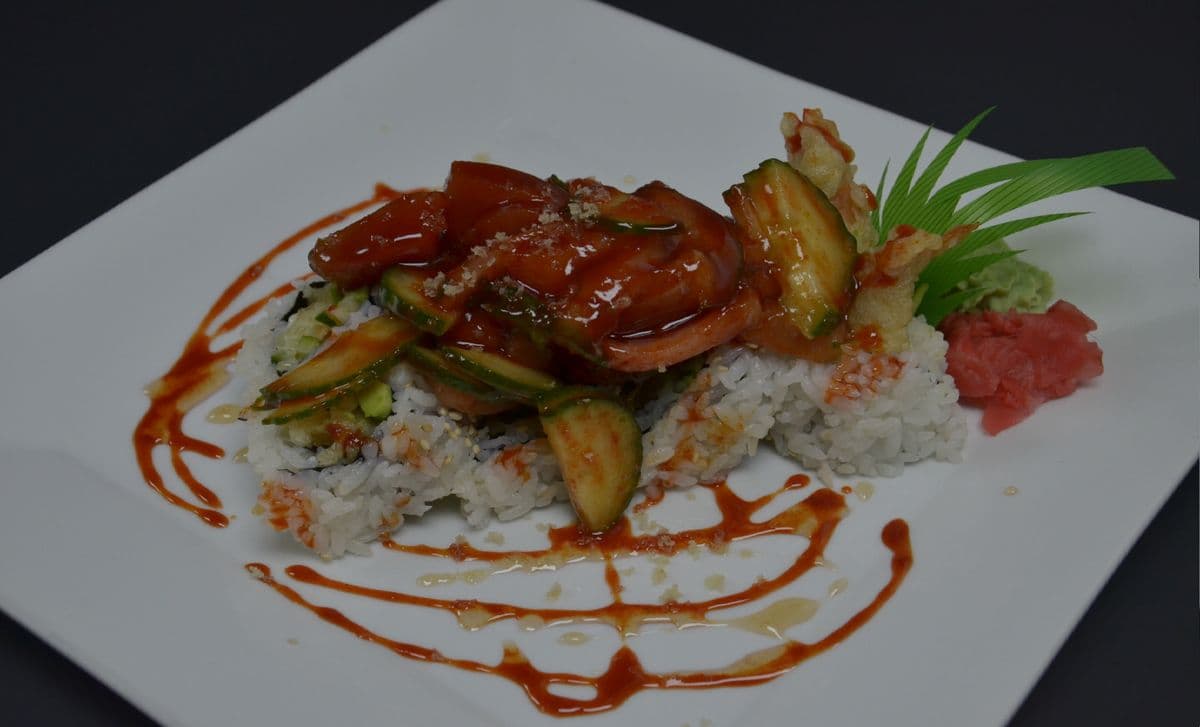 Spicy Tuna Bomb Roll (8 pcs)