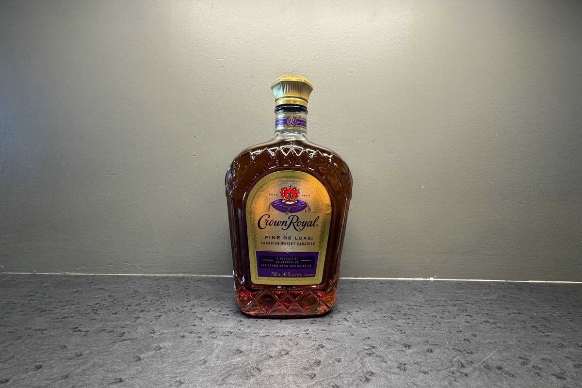 Crown Royal Whisky 750ML Bottle (1 x 750ml)