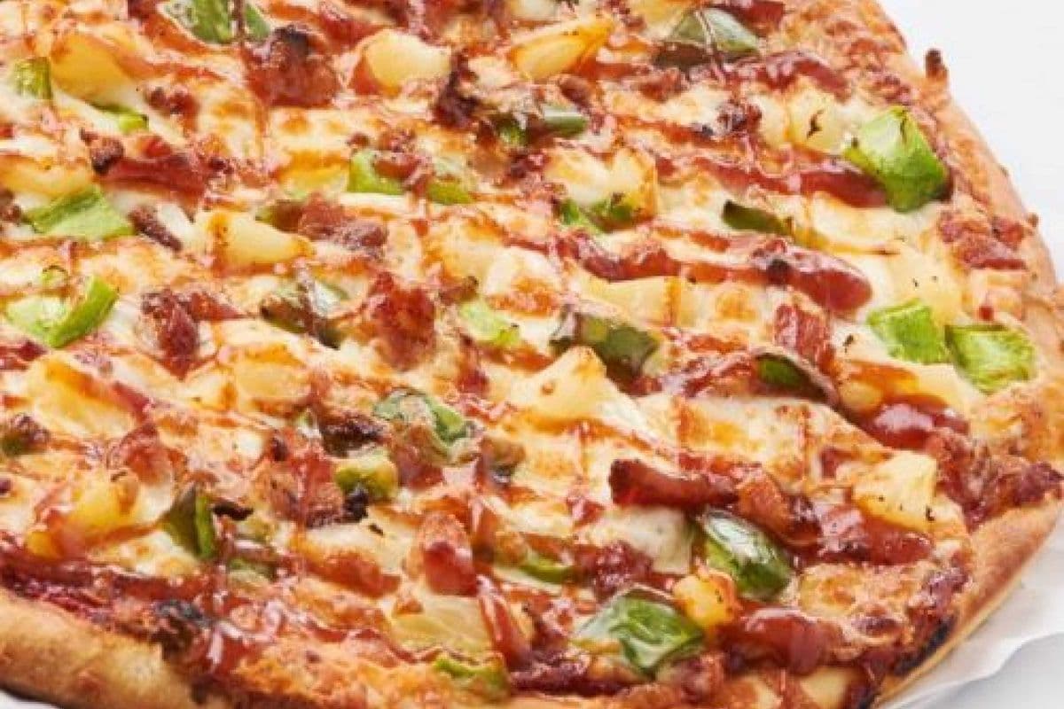 15" Large BBQ Chicken Combo Pizza