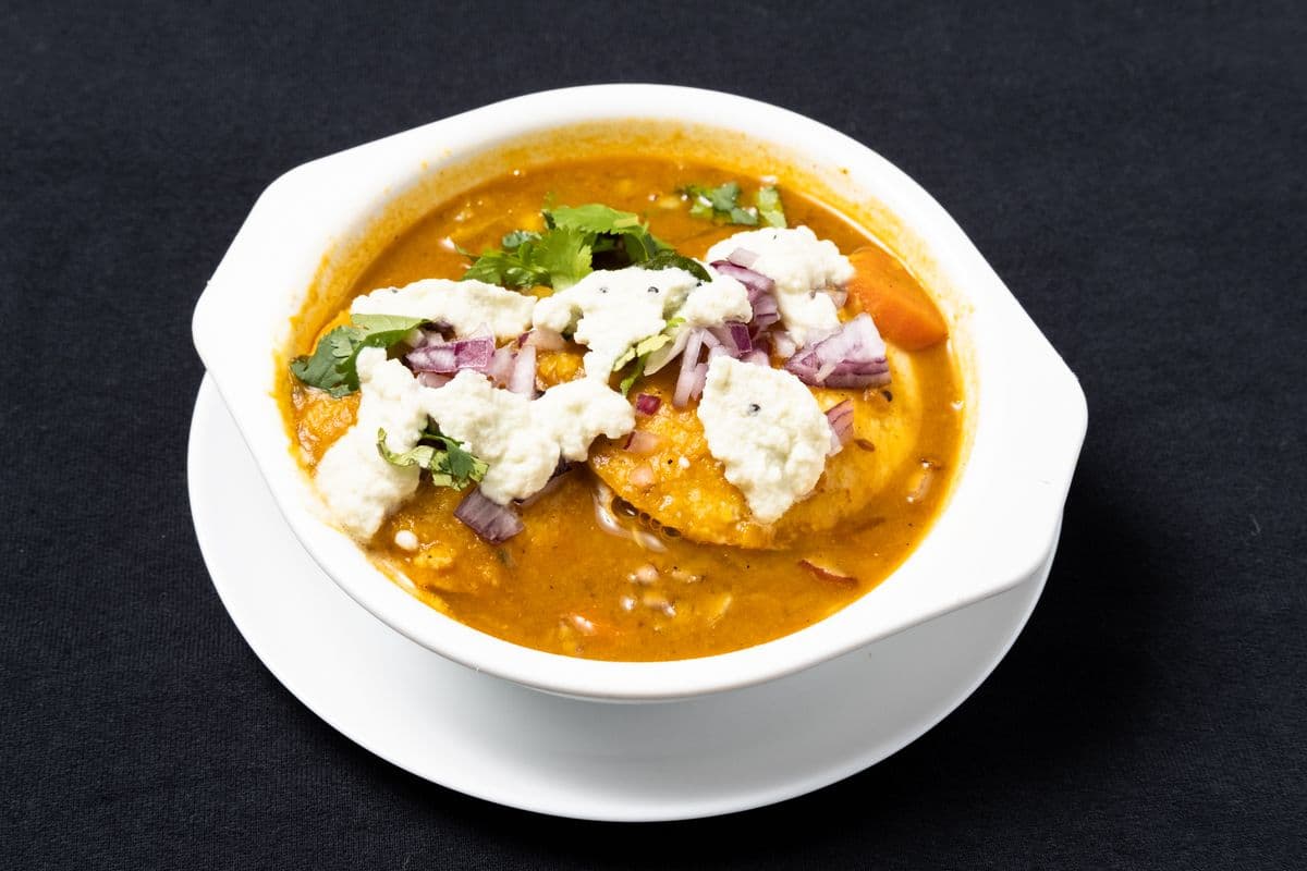 Sambar Idli (2 pcs) Dipped in Sambar