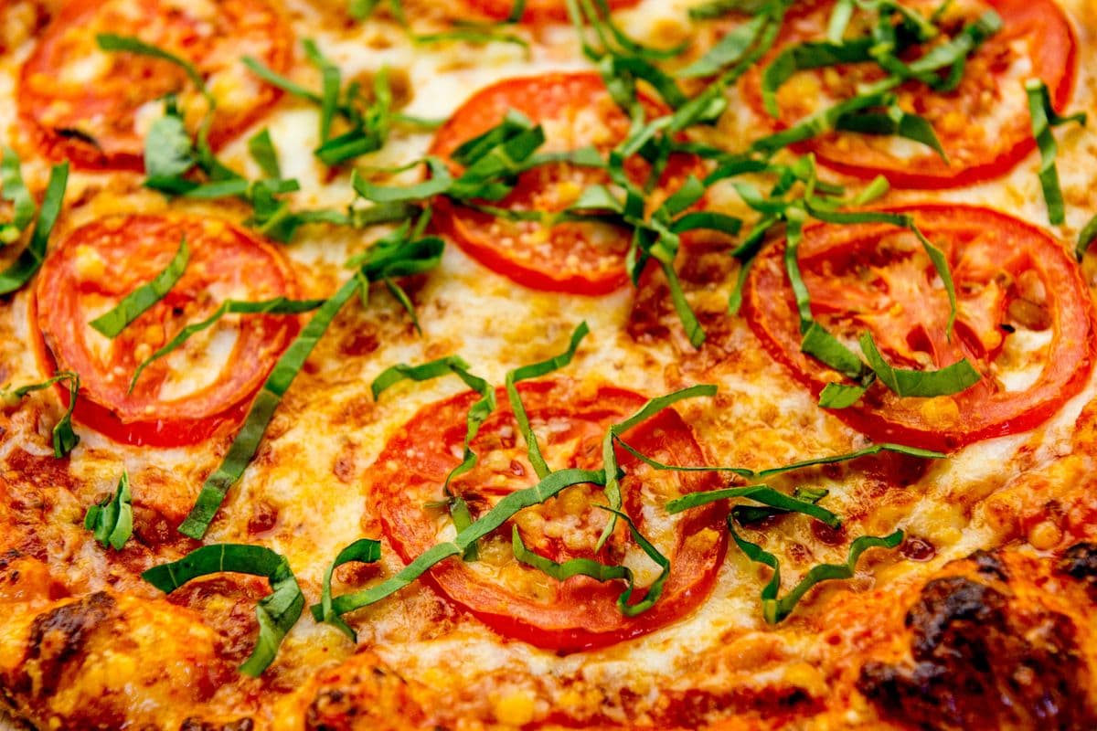 10" Big Cheese Margherita Pizza