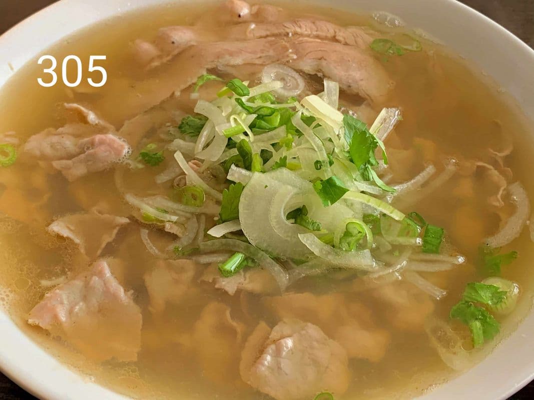 305. Pho Tai Nam