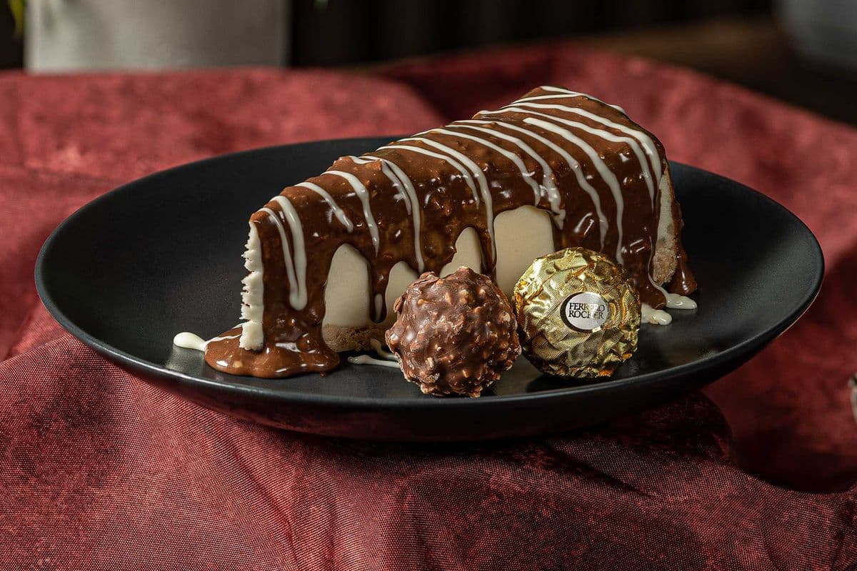 Ferrero Rocher Chocolate Cheesecake