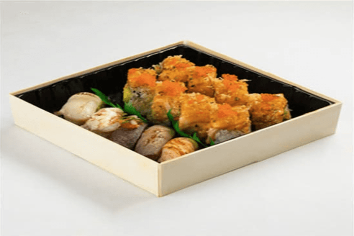 139. Torch Sushi and Roll Box (13 pcs)