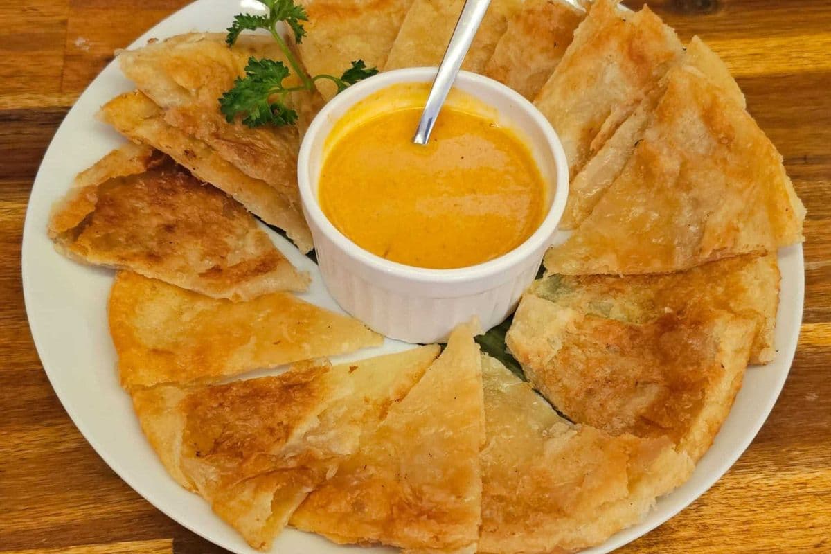 Roti with Red Curry