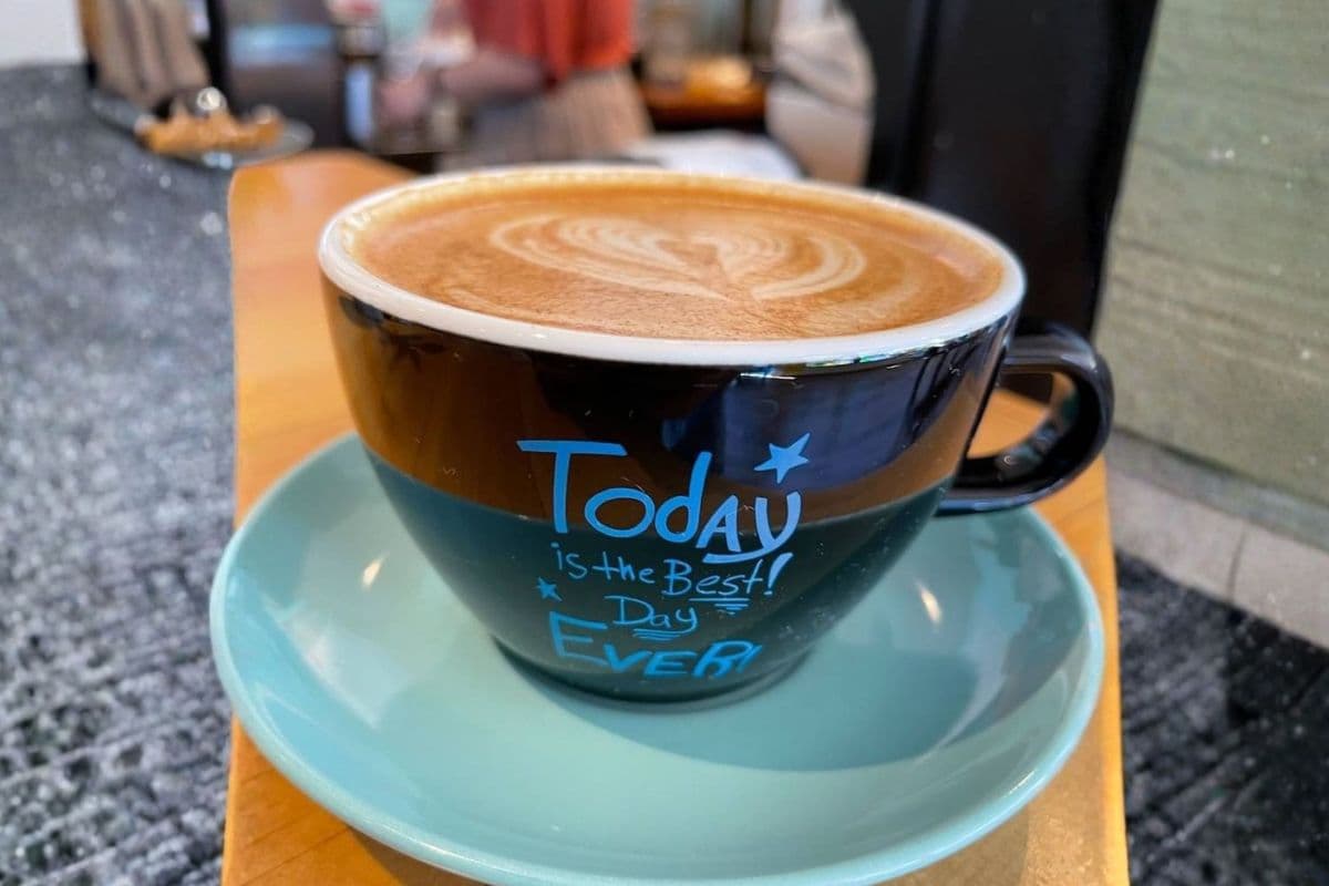Flat White (16 oz)