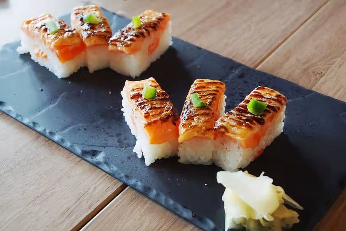 93. Salmon Oshi Sushi