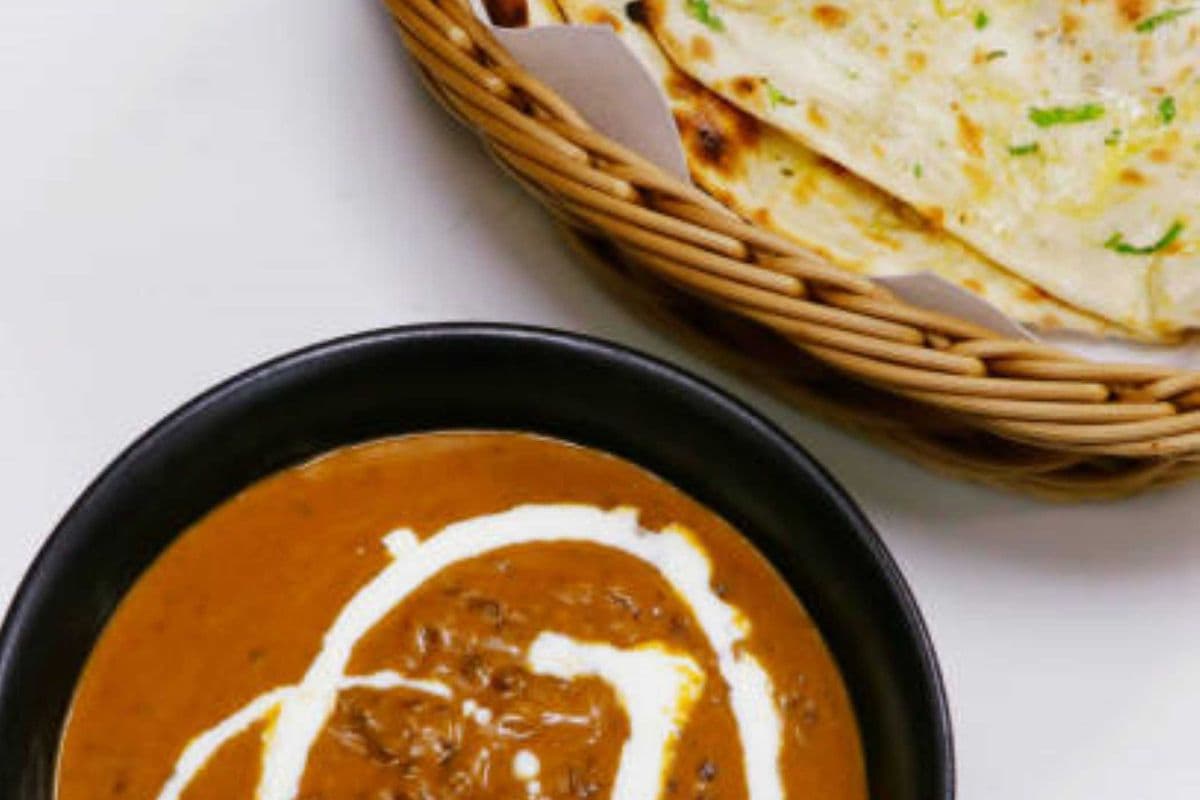 Dal Makhani + 1 Naan