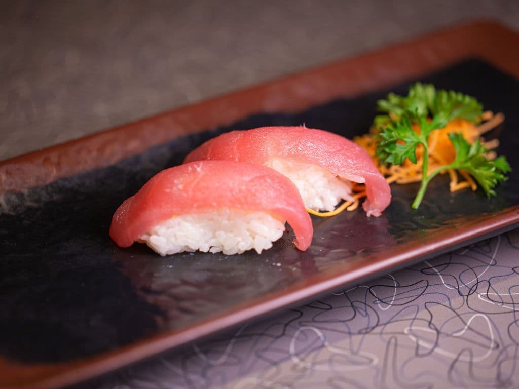 Tuna (Maguro) Sushi (2pcs)
