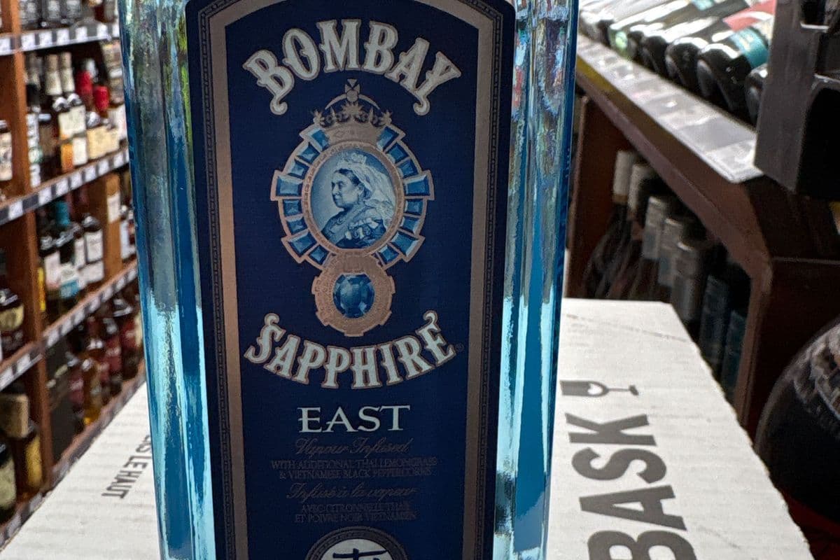 Bombay saphire East (1 x 750ml)