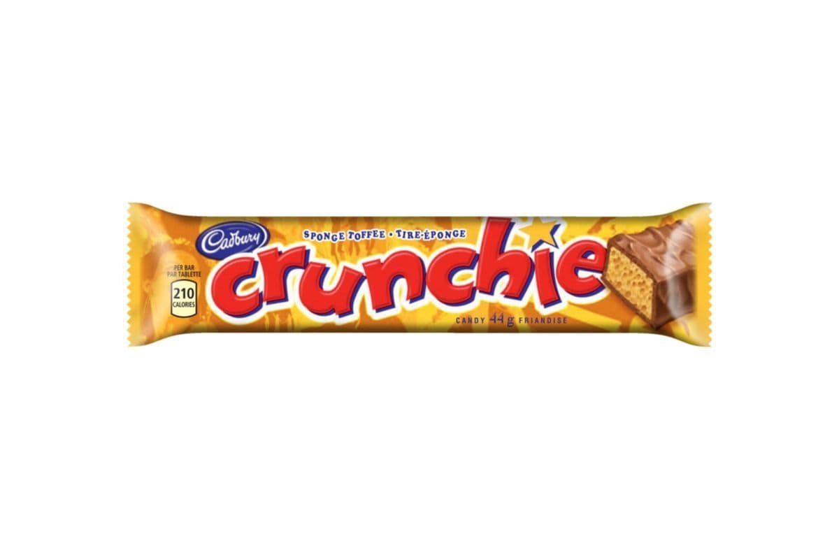 Cadbury Crunchie Regular Size Bar (44 g)