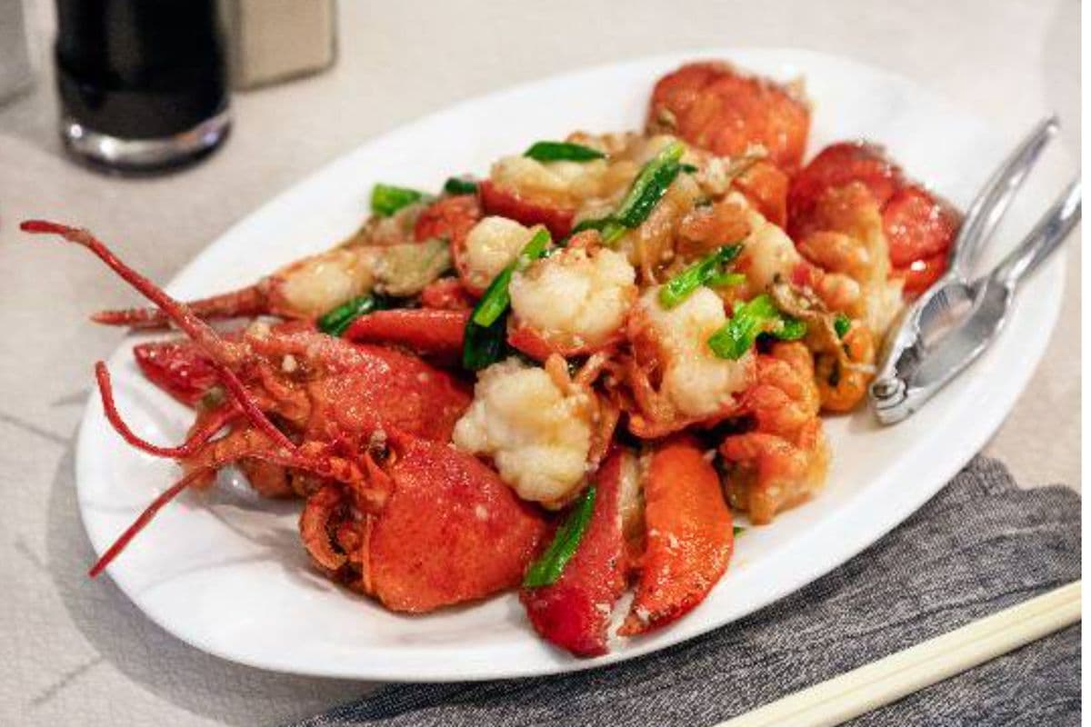 Stir-Fried Fresh Lobster (2 pcs)