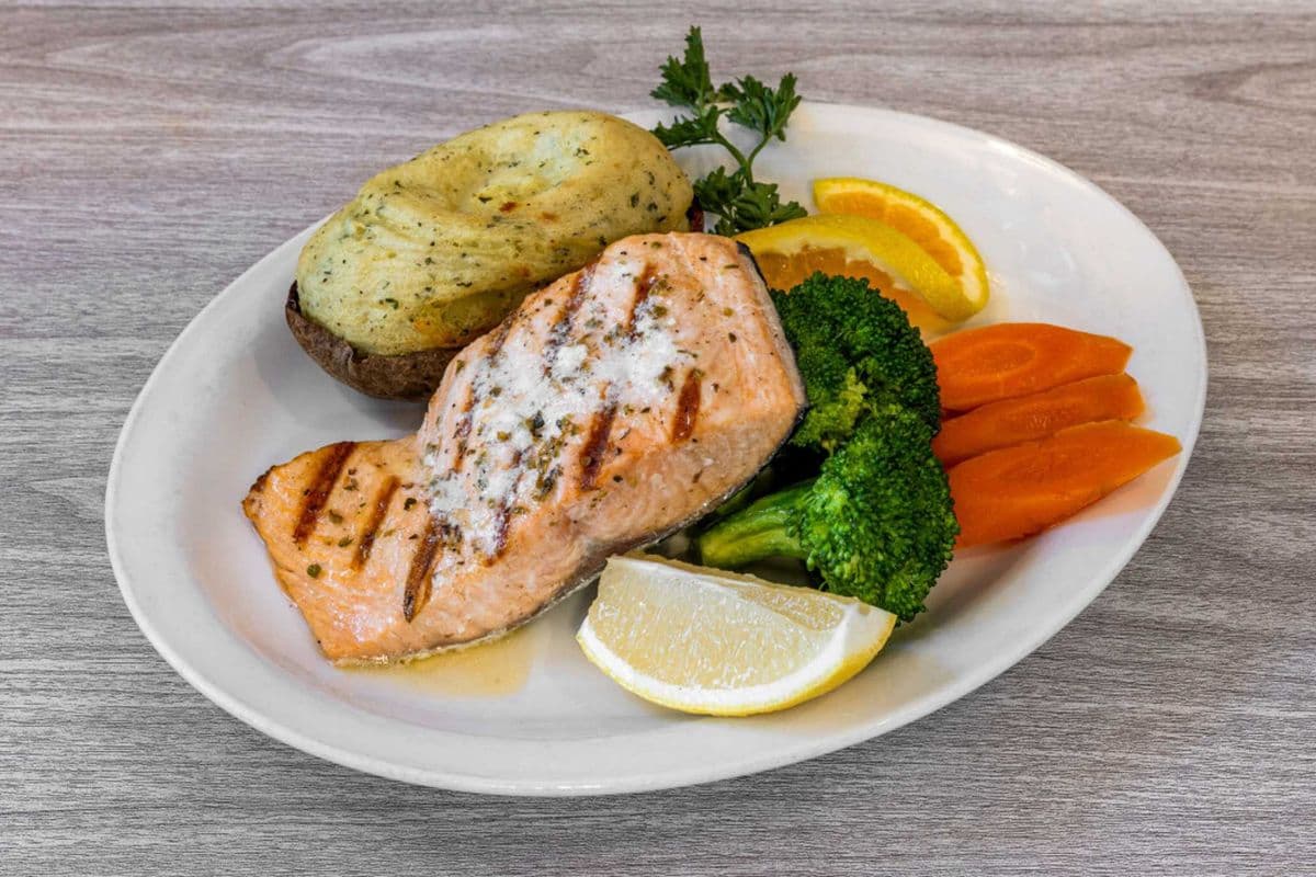 Oven Baked Atlantic Salmon Fillet (8 oz)