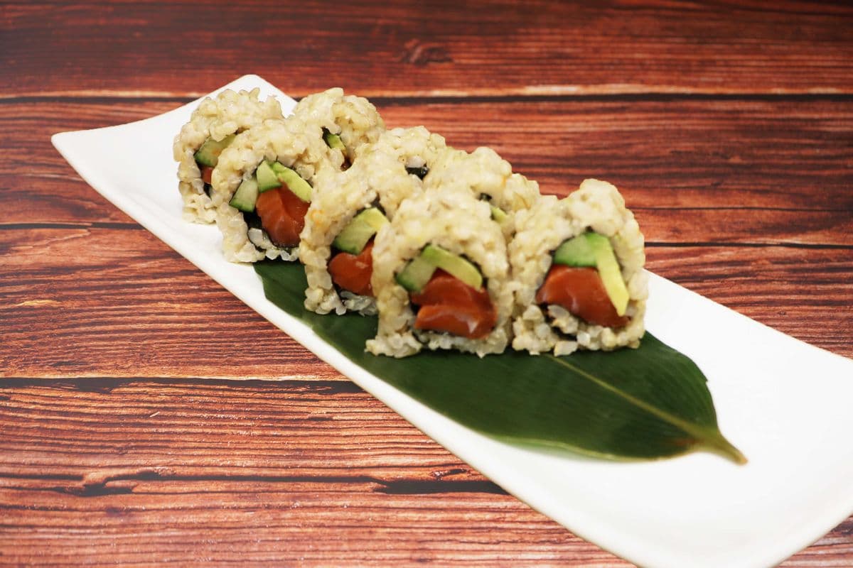 Spicy Salmon Roll (8 pcs)