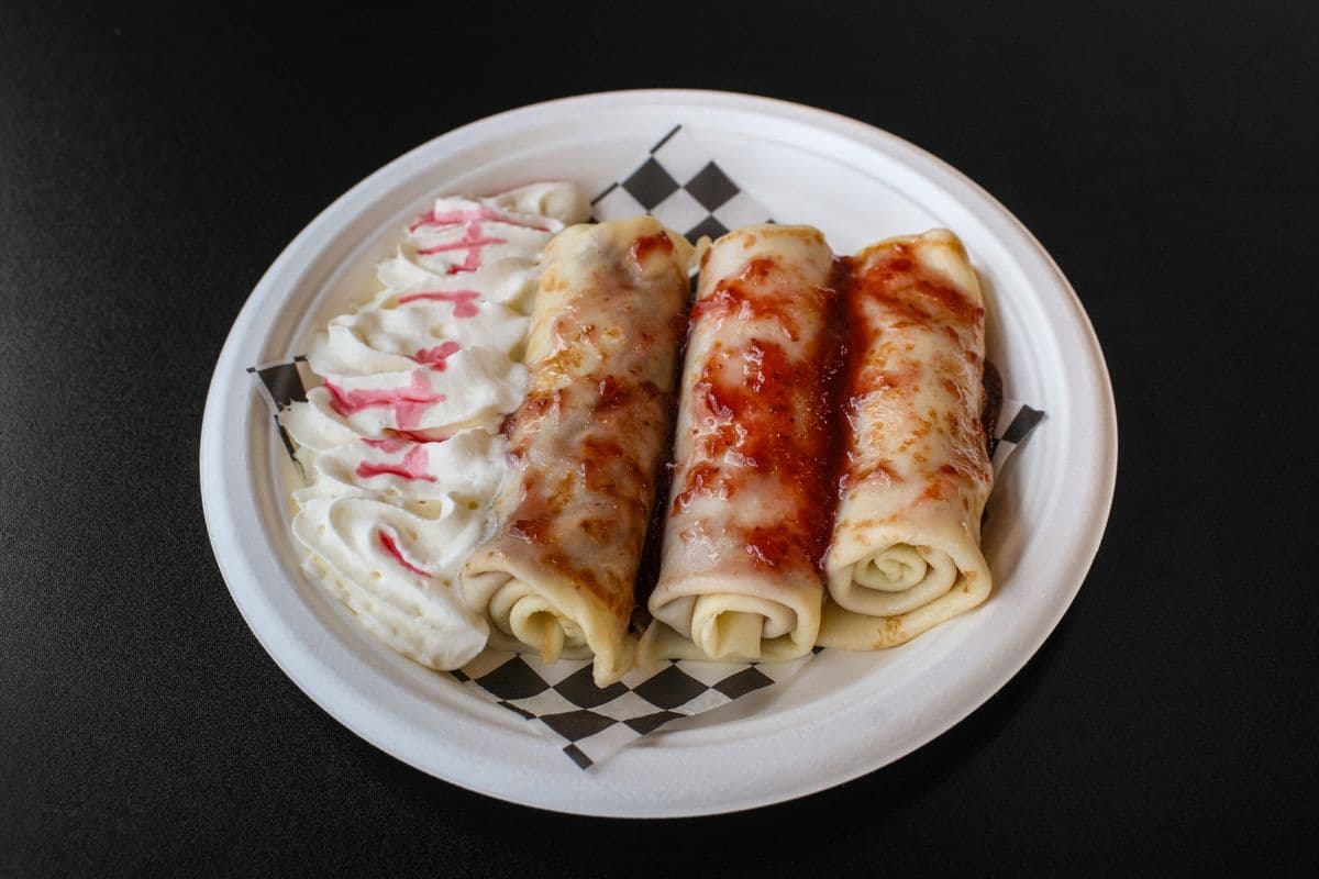 Warm Berry Bliss Crepes (3 pcs)