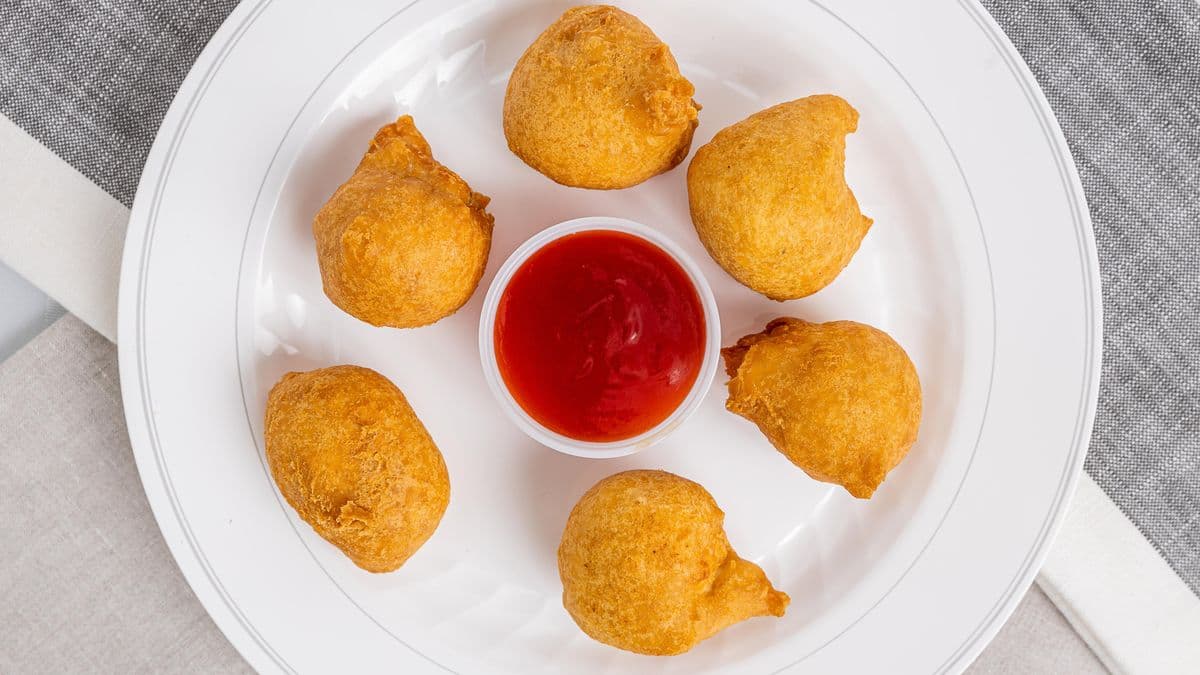 Sweet and Sour Chicken Balls (6 Pieces)