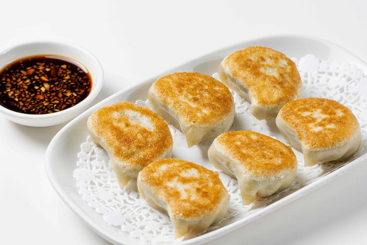 005. Pan-Fried Vegetable Dumplings 素[煎]餃 (6 pcs)