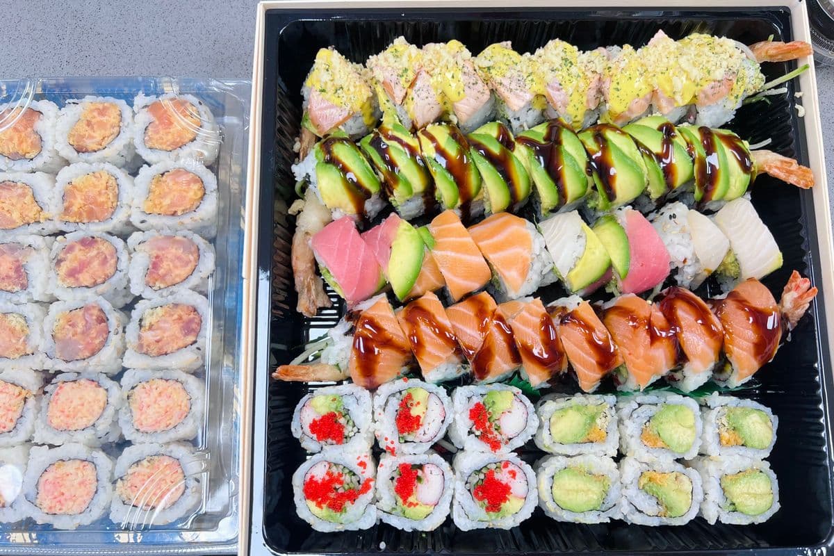 Party Tray B (62 pcs) All Rolls